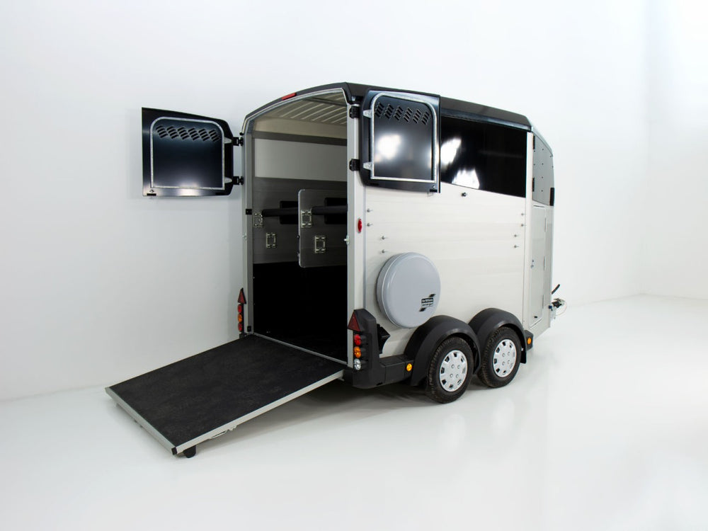 Ifor Williams Pferdeanhänger HBX 511|Sattelkammer|neues Modell|schwarz-Neu
