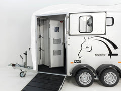 Cheval Liberte Pferdeanhänger Touring Country|Sattelkammer|Frontausstieg|weiß-Neu