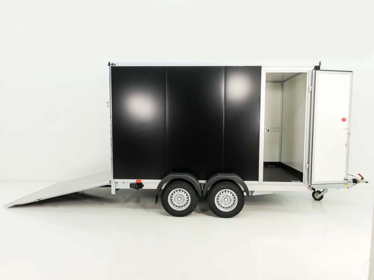 Vezeko Kofferanhänger 152x355cm Höhe:193cm 2,7t|Rampe|Tür|schwarz-Neu