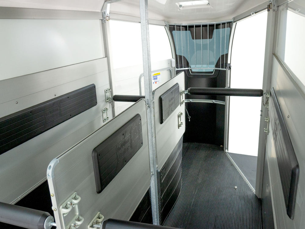 Ifor Williams Pferdeanhänger HBX 511|Frontausstieg|neues Modell-Neu
